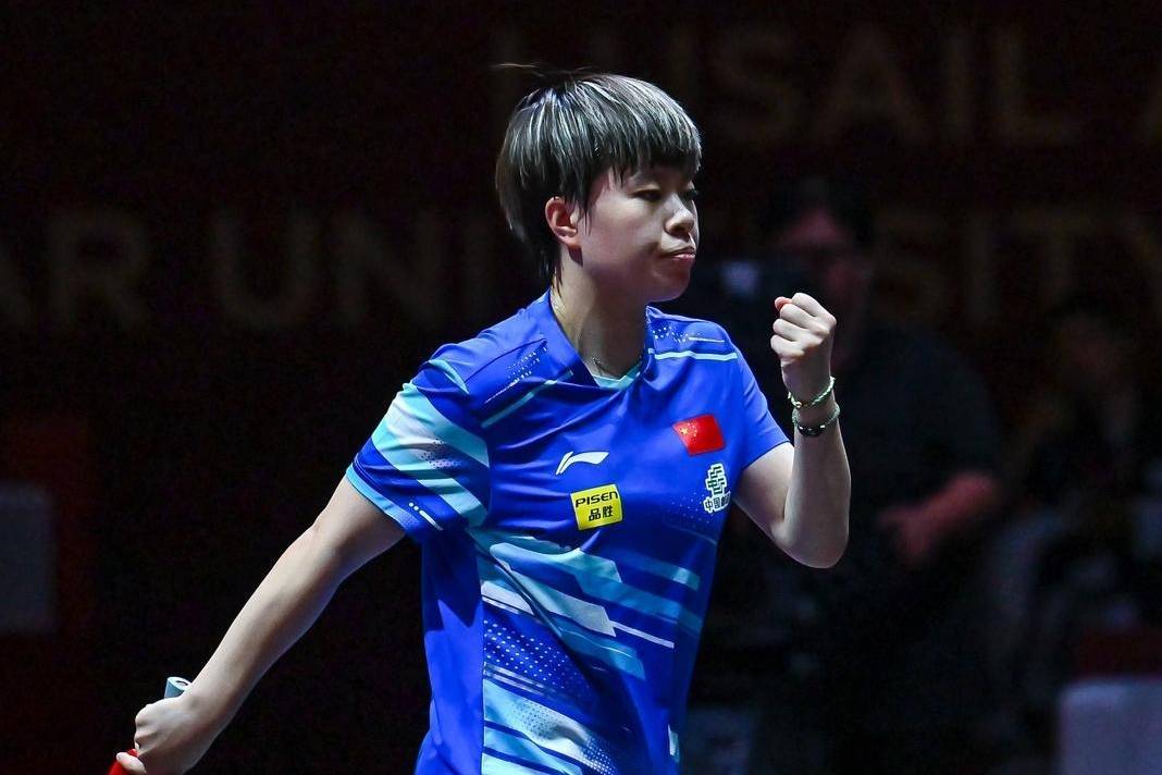 女队混合团, 队伍在混团