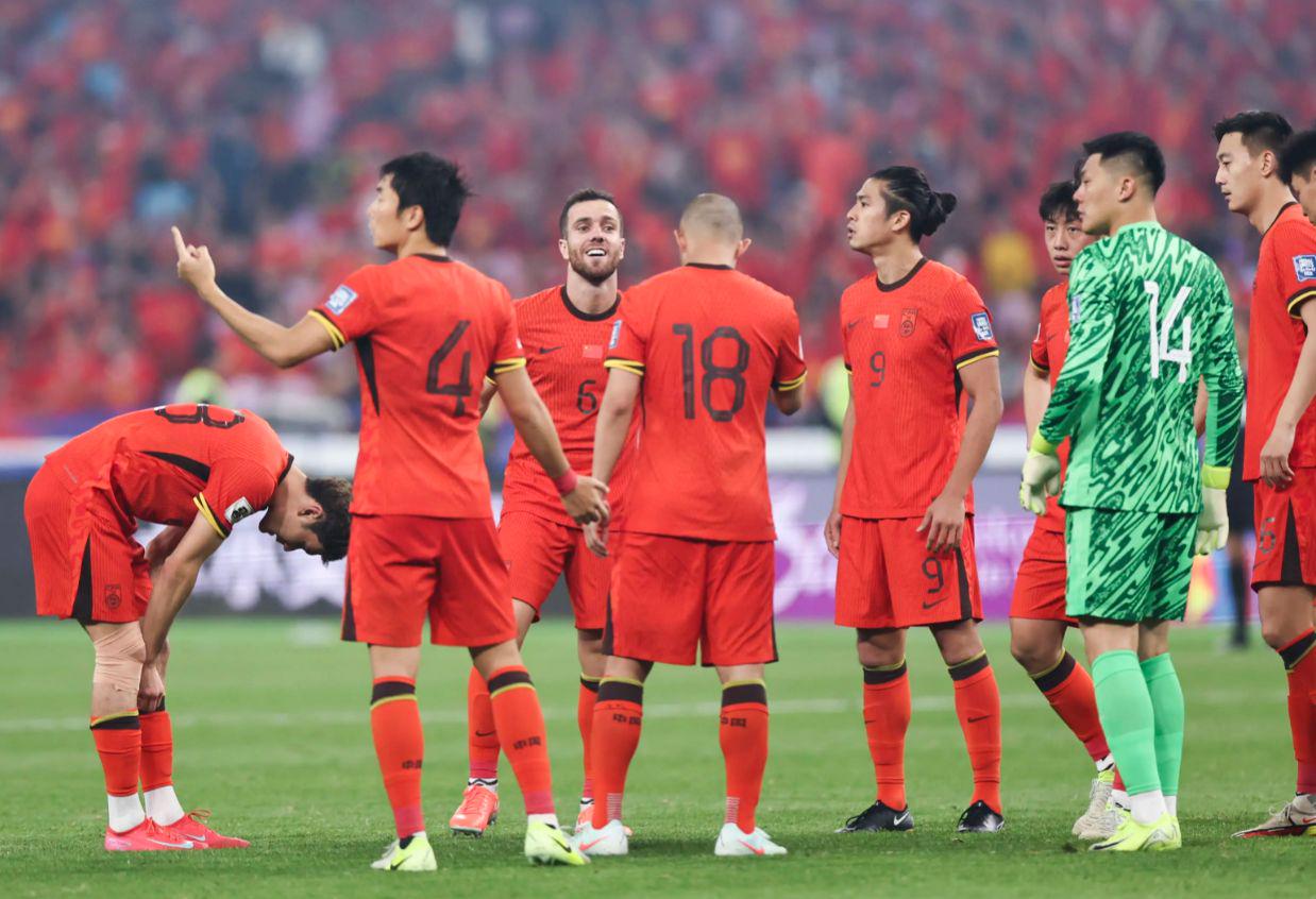 年世界杯不, src